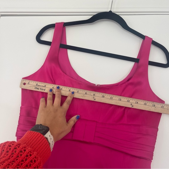 Tahari Arthur S. Levine Fuchsia Satin Sheath Dress with Bow Women's Size 8 - Picture 8 of 9